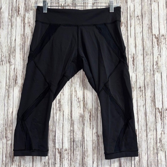 lululemon athletica Pants - Lululemon Black Cropped Leggings Mesh Panel Athleisure Workout Activewear Size 6